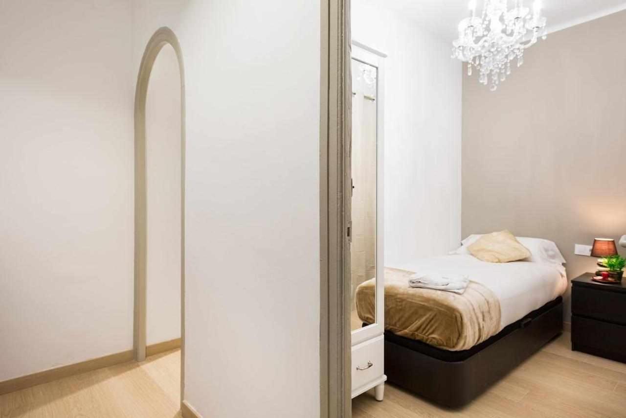 Apartment Eduardo Барселона Екстер'єр фото