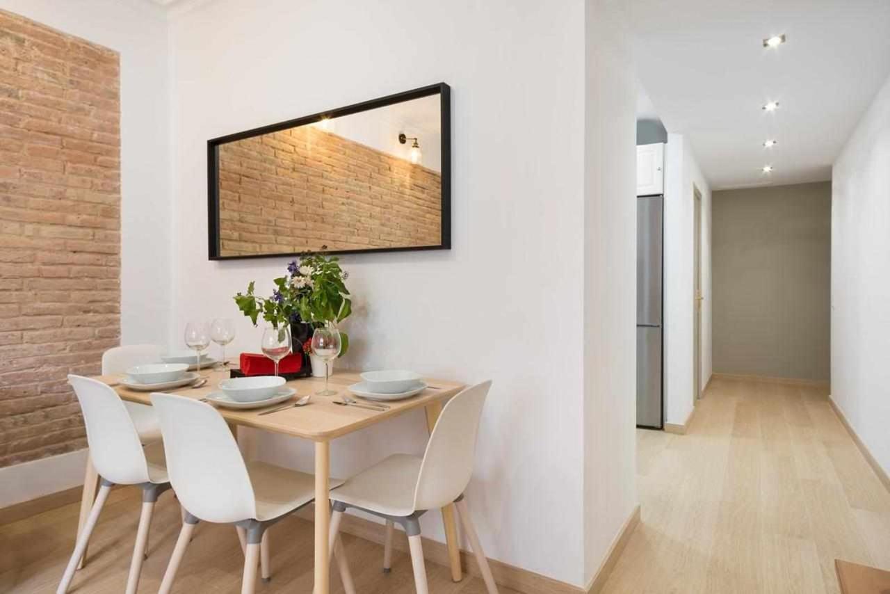 Apartment Eduardo Барселона Екстер'єр фото