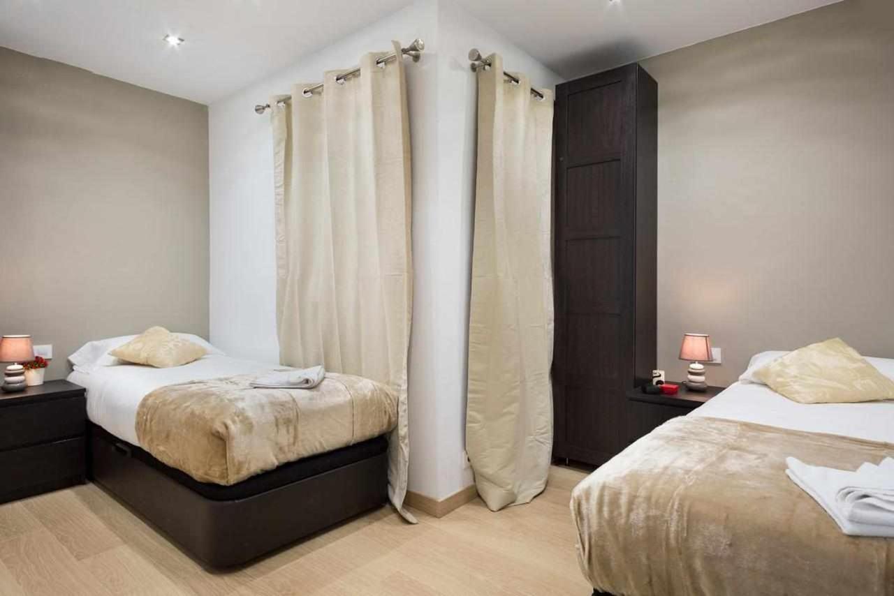 Apartment Eduardo Барселона Екстер'єр фото